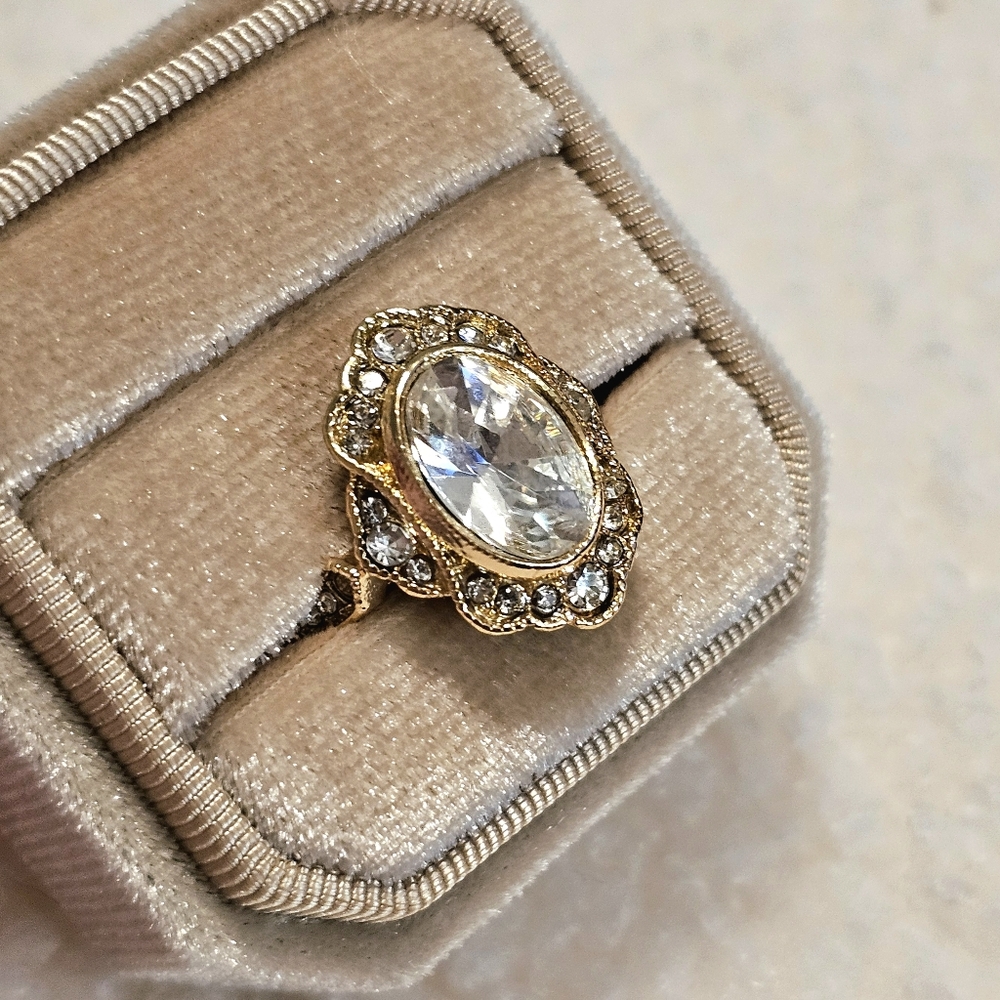 Jazz Lounge Clear Zirconia Art Deco Statement Ring - Picture 8 of 8